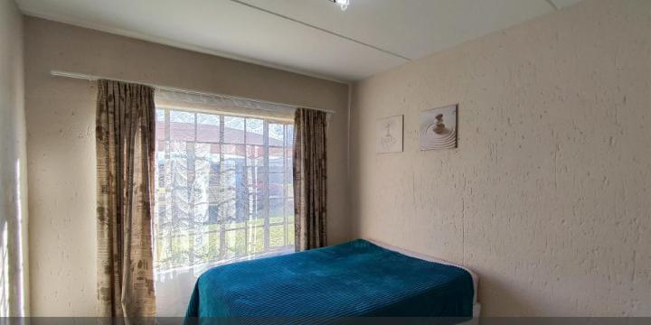 2 Bedroom Property for Sale in Hughes Gauteng