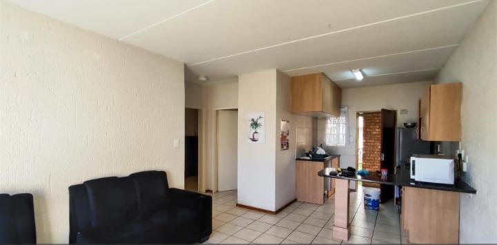 2 Bedroom Property for Sale in Hughes Gauteng