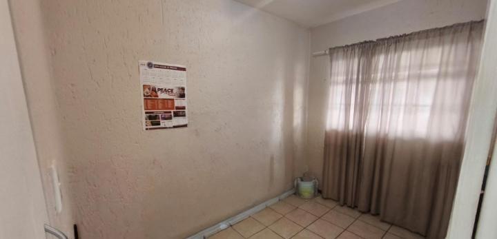 2 Bedroom Property for Sale in Hughes Gauteng