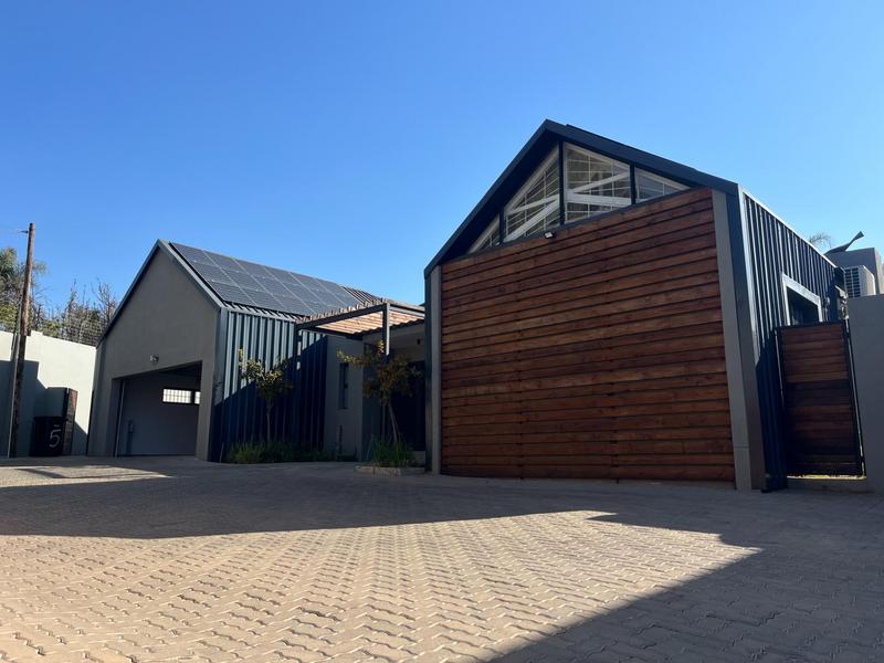 To Let 4 Bedroom Property for Rent in Hazelwood Gauteng