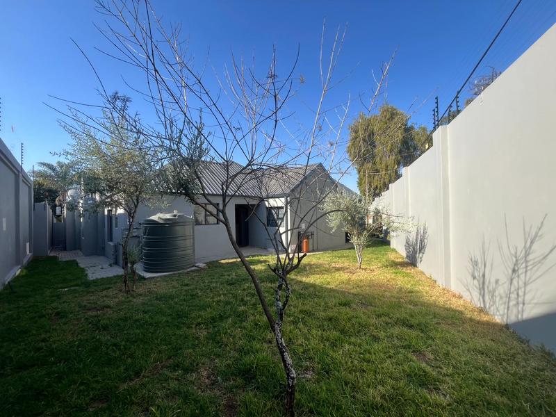 To Let 4 Bedroom Property for Rent in Hazelwood Gauteng