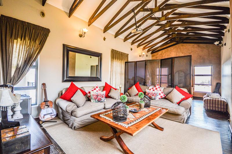 5 Bedroom Property for Sale in Copperleaf Estate Gauteng