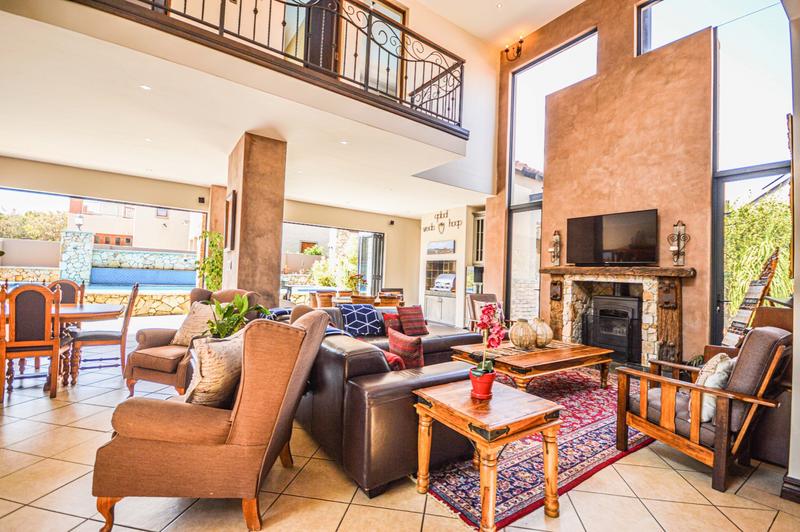 5 Bedroom Property for Sale in Copperleaf Estate Gauteng