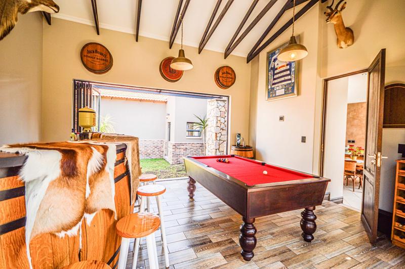 5 Bedroom Property for Sale in Copperleaf Estate Gauteng