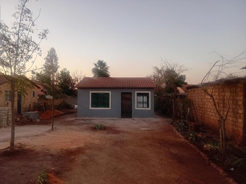 To Let 2 Bedroom Property for Rent in Soshanguve XX Gauteng