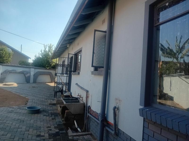 3 Bedroom Property for Sale in Soshanguve Gauteng