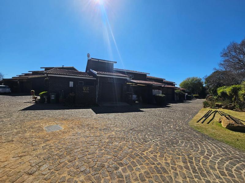 3 Bedroom Property for Sale in Brackenhurst Gauteng