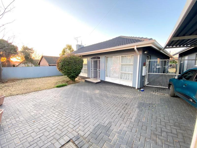 3 Bedroom Property for Sale in Mindalore Gauteng