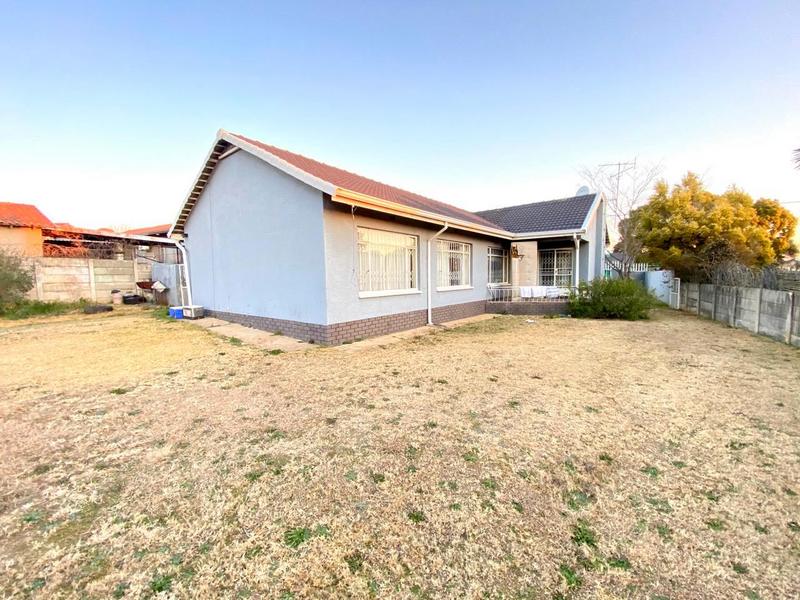 3 Bedroom Property for Sale in Mindalore Gauteng