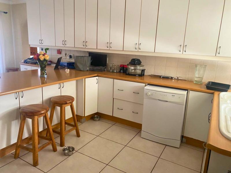 3 Bedroom Property for Sale in Glen Marais Gauteng