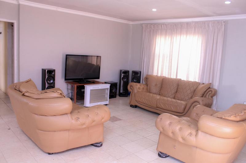 3 Bedroom Property for Sale in Dobsonville Gauteng