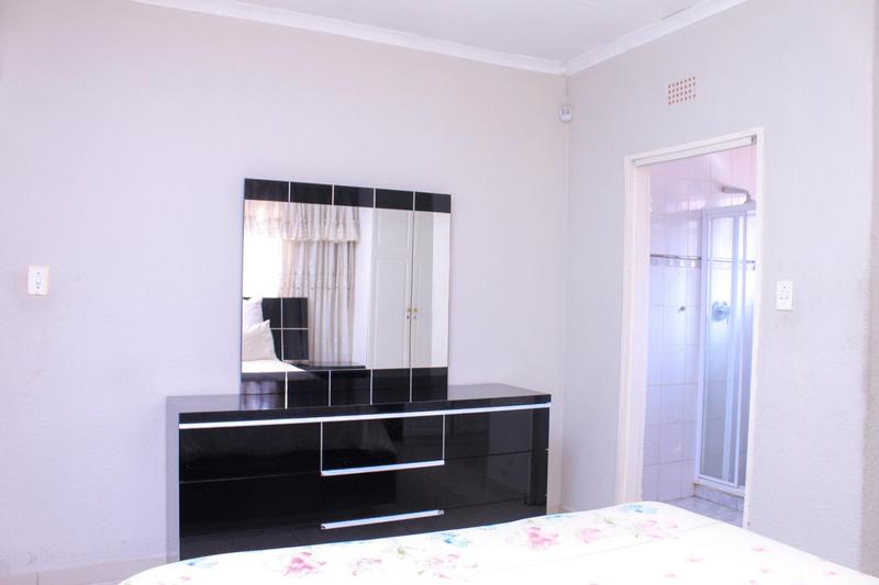 3 Bedroom Property for Sale in Dobsonville Gauteng