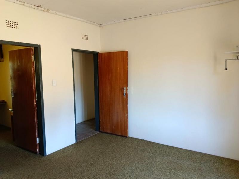 To Let 3 Bedroom Property for Rent in Hillside Gauteng