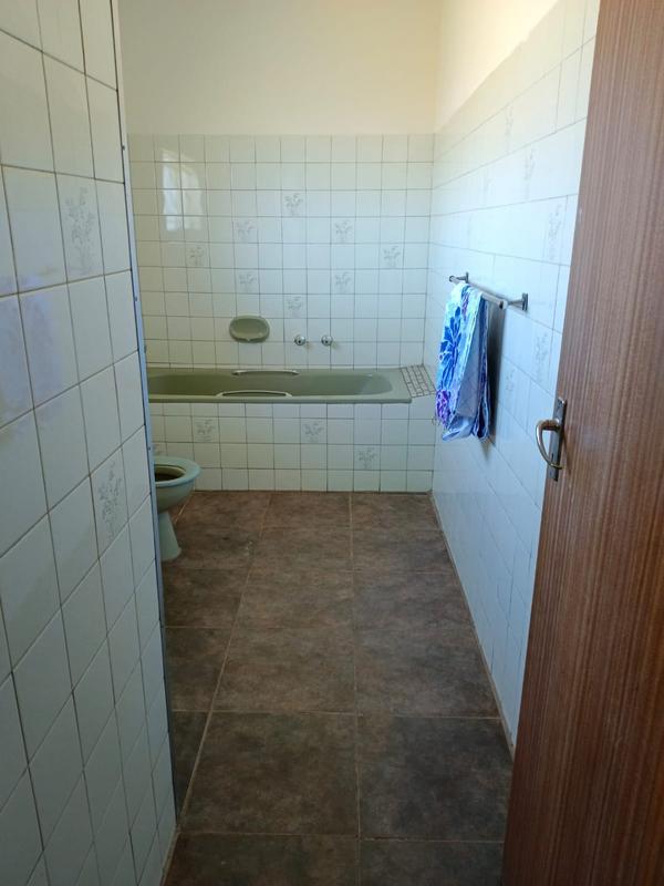 To Let 3 Bedroom Property for Rent in Hillside Gauteng