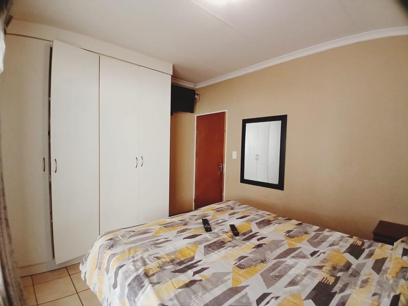 3 Bedroom Property for Sale in Mohlakeng Gauteng