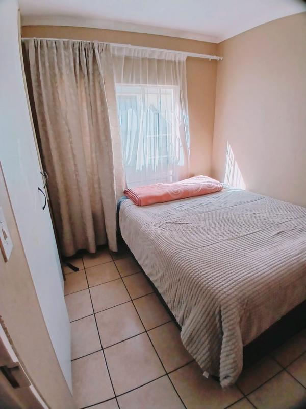 3 Bedroom Property for Sale in Mohlakeng Gauteng