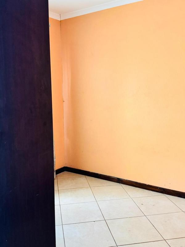 To Let 2 Bedroom Property for Rent in Dawn Park Gauteng