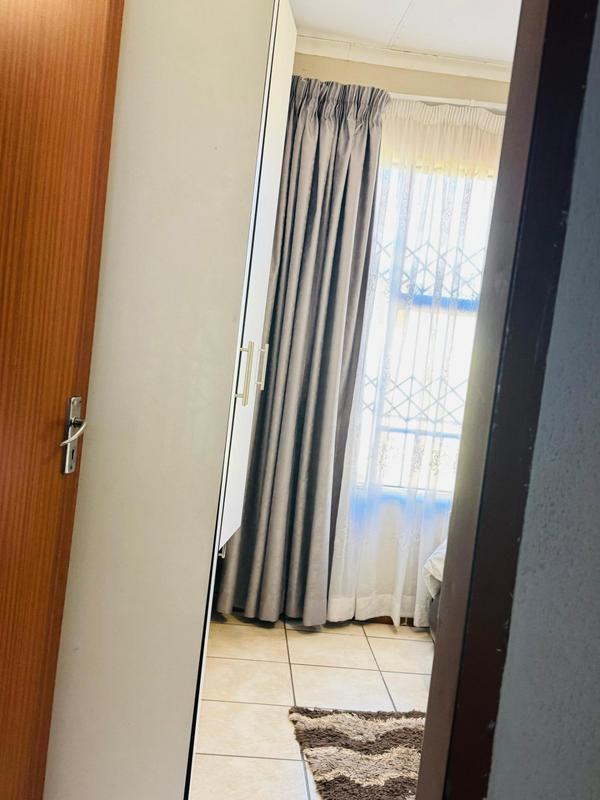 3 Bedroom Property for Sale in Dawn Park Gauteng