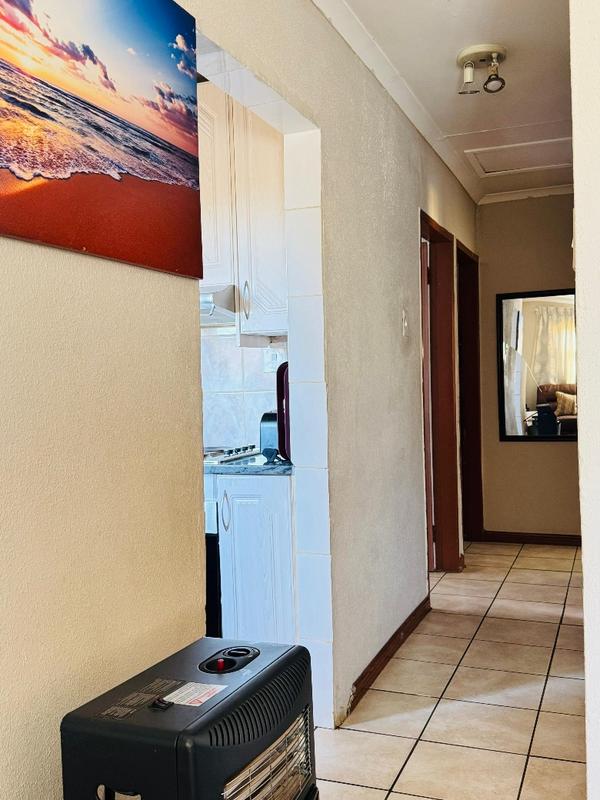 3 Bedroom Property for Sale in Dawn Park Gauteng