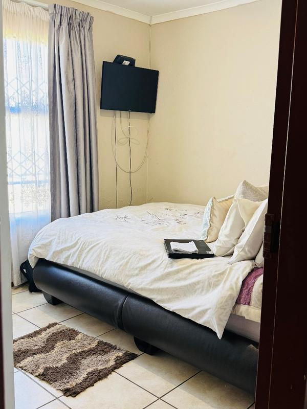 3 Bedroom Property for Sale in Dawn Park Gauteng