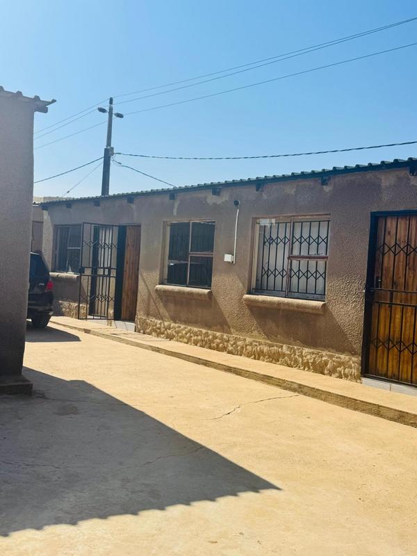 11 Bedroom Property for Sale in Tsakane Gauteng