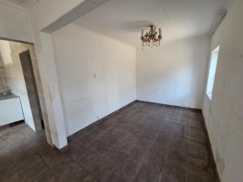 To Let 2 Bedroom Property for Rent in Laudium Gauteng