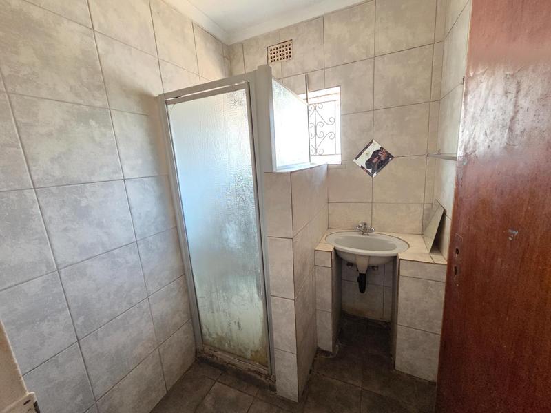 To Let 2 Bedroom Property for Rent in Laudium Gauteng