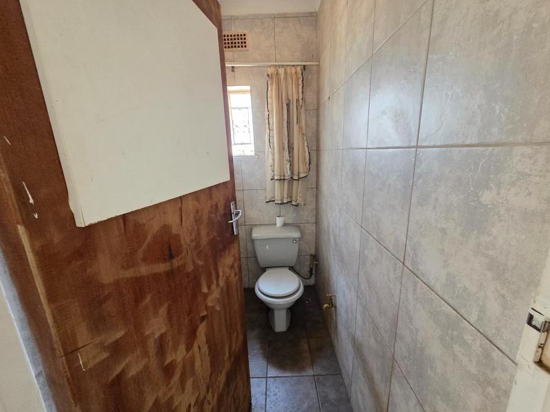 To Let 2 Bedroom Property for Rent in Laudium Gauteng
