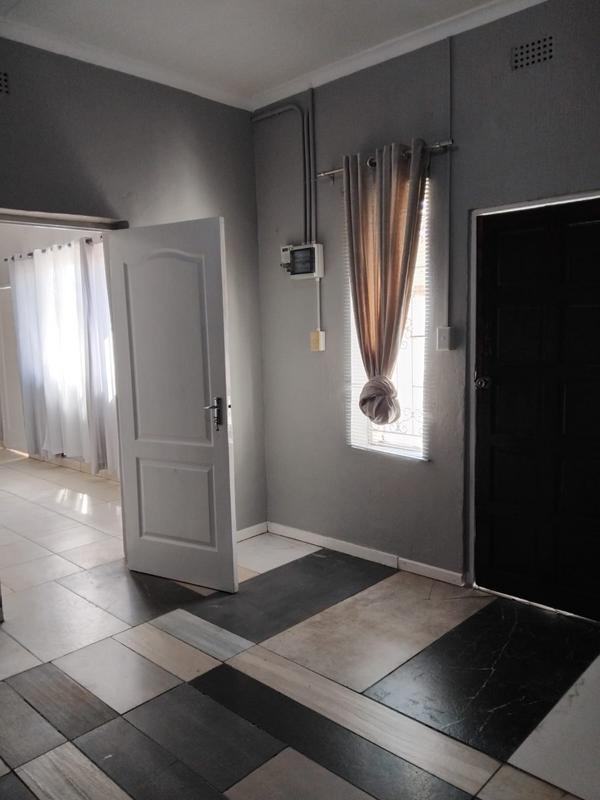 1 Bedroom Property for Sale in Malvern East Gauteng