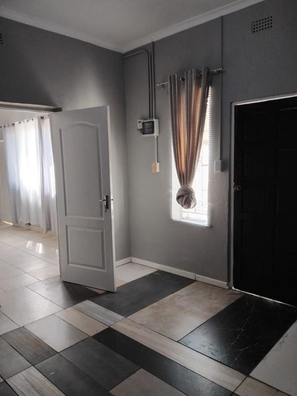 1 Bedroom Property for Sale in Malvern East Gauteng