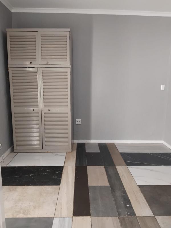 1 Bedroom Property for Sale in Malvern East Gauteng