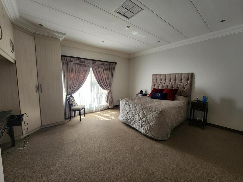 To Let 3 Bedroom Property for Rent in Retire at Midstream Gauteng