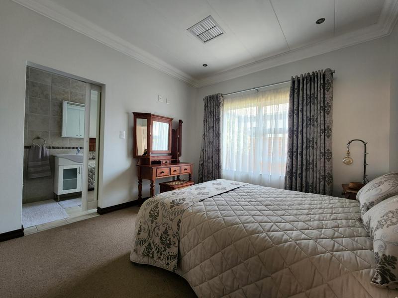 To Let 3 Bedroom Property for Rent in Retire at Midstream Gauteng