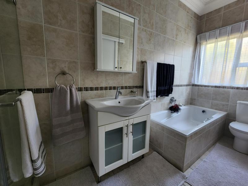 To Let 3 Bedroom Property for Rent in Retire at Midstream Gauteng