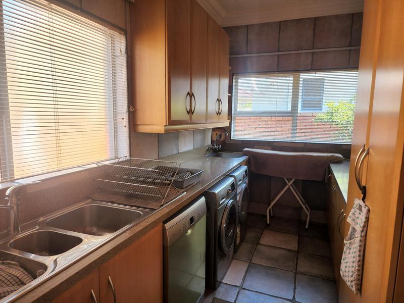 To Let 3 Bedroom Property for Rent in Retire at Midstream Gauteng