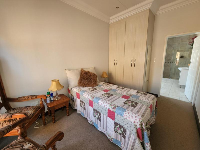 To Let 3 Bedroom Property for Rent in Retire at Midstream Gauteng