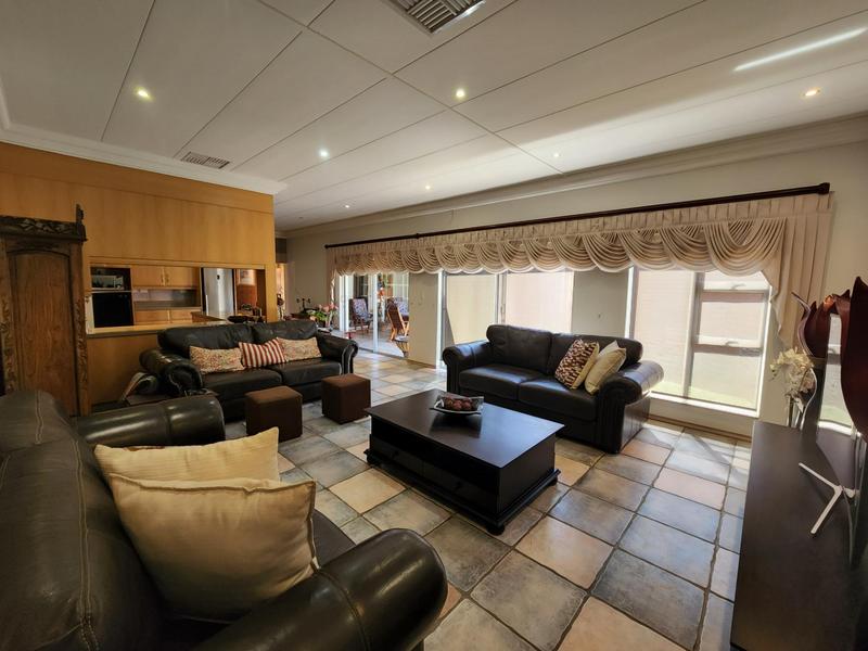 To Let 3 Bedroom Property for Rent in Retire at Midstream Gauteng