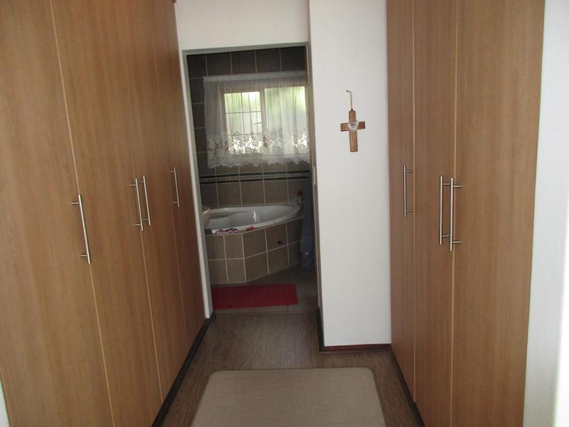3 Bedroom Property for Sale in Thatchfield Gauteng