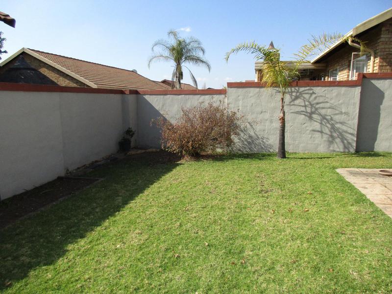 3 Bedroom Property for Sale in Thatchfield Gauteng