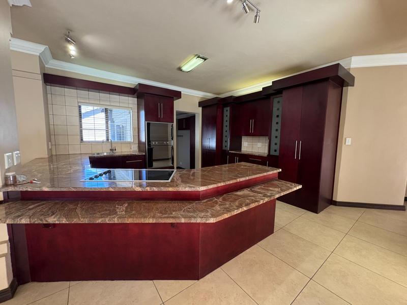 5 Bedroom Property for Sale in Midlands Estate Gauteng