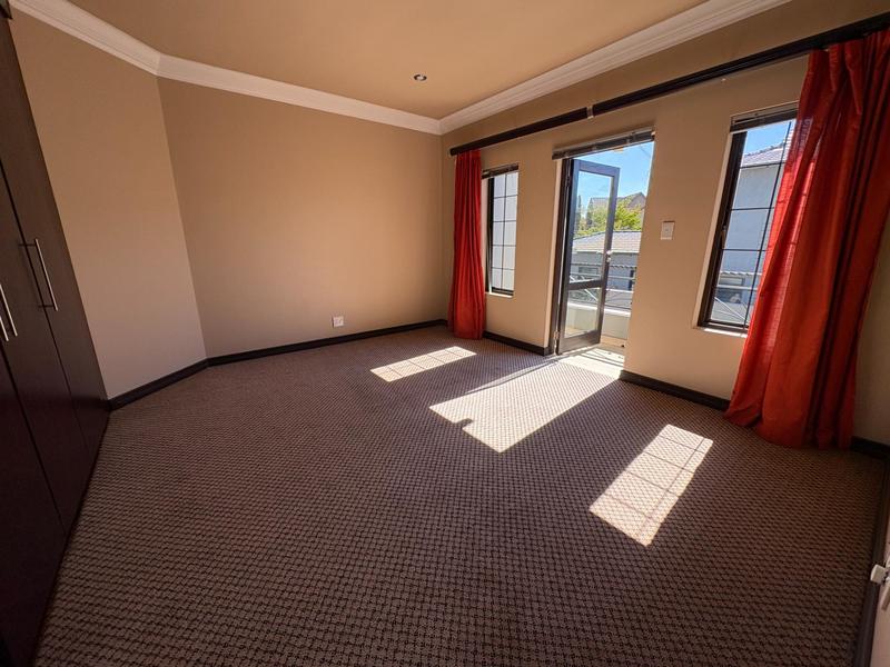 5 Bedroom Property for Sale in Midlands Estate Gauteng