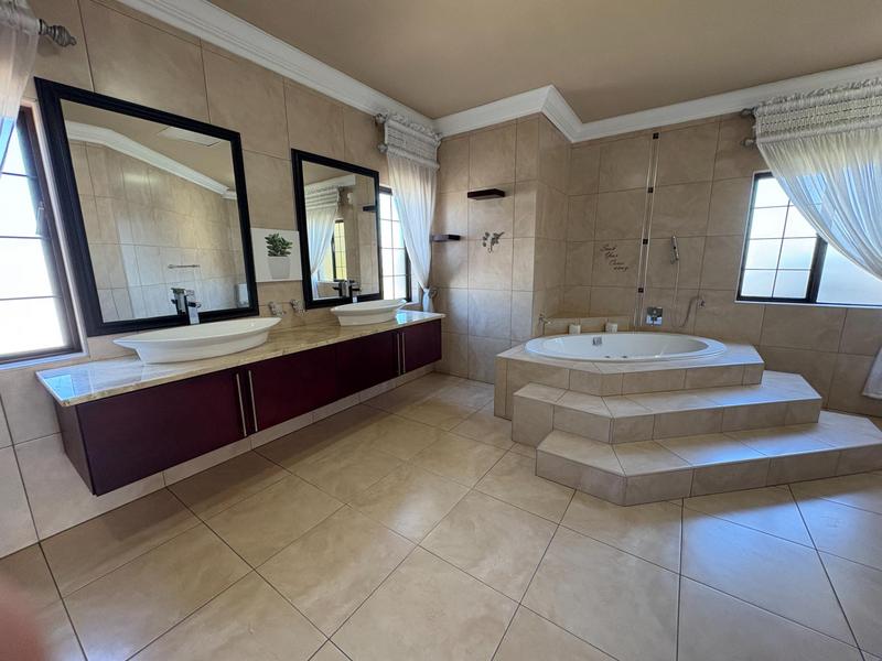 5 Bedroom Property for Sale in Midlands Estate Gauteng