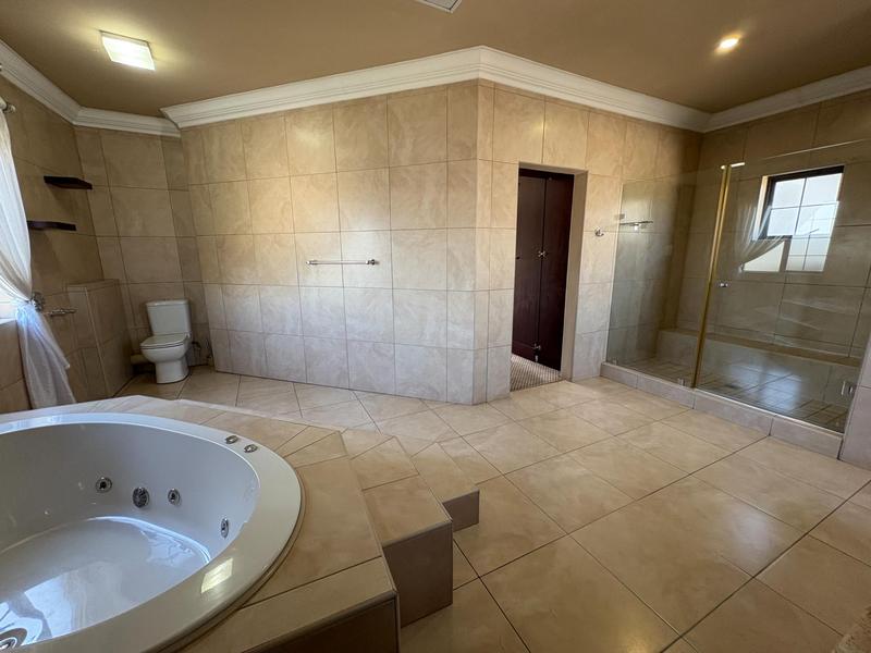 5 Bedroom Property for Sale in Midlands Estate Gauteng