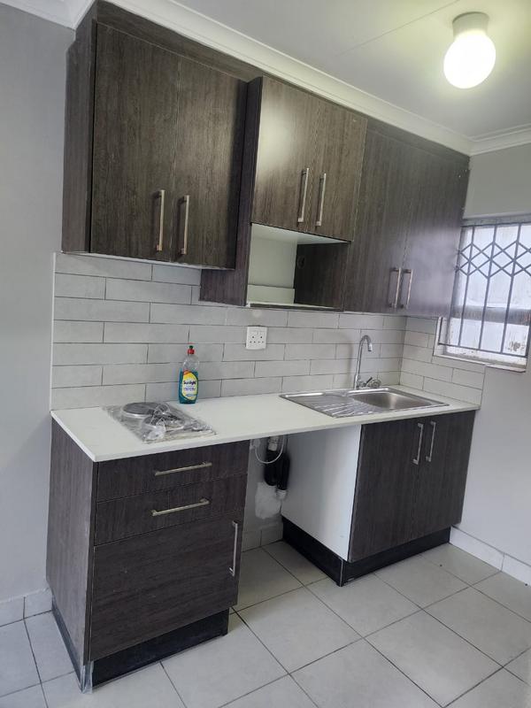 To Let 2 Bedroom Property for Rent in Birch Acres Gauteng