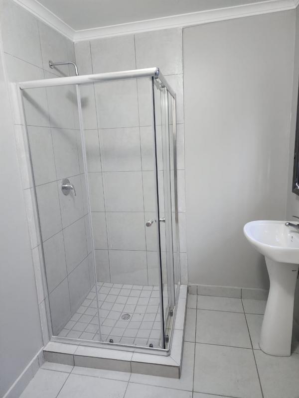 To Let 1 Bedroom Property for Rent in Birch Acres Gauteng