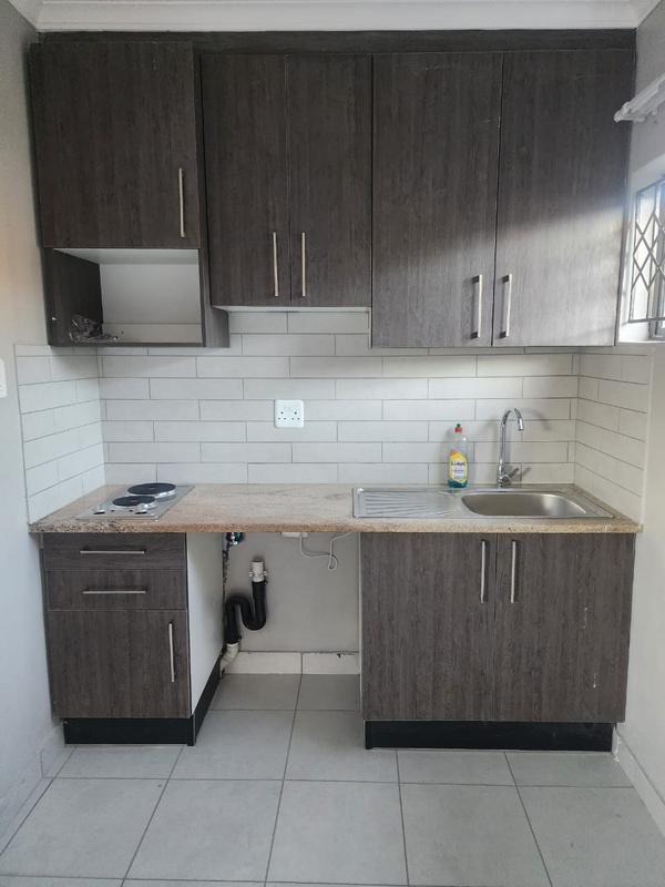 To Let 1 Bedroom Property for Rent in Birch Acres Gauteng