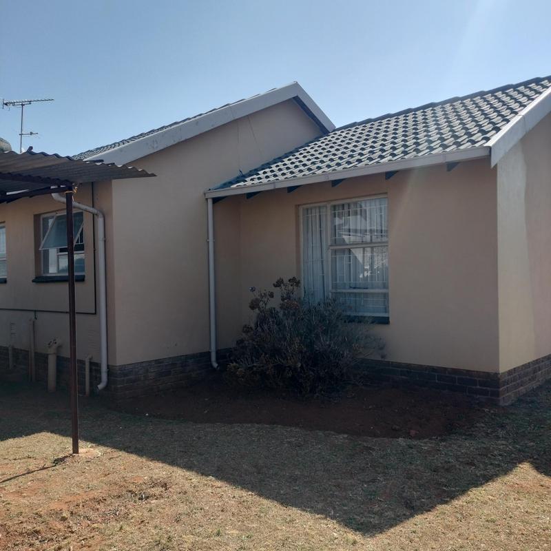 3 Bedroom Property for Sale in Witpoortjie Gauteng