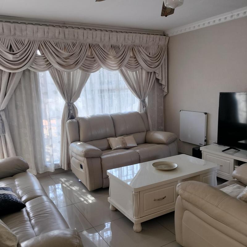 3 Bedroom Property for Sale in Witpoortjie Gauteng