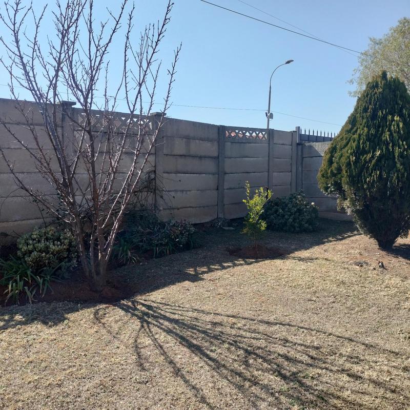 3 Bedroom Property for Sale in Witpoortjie Gauteng