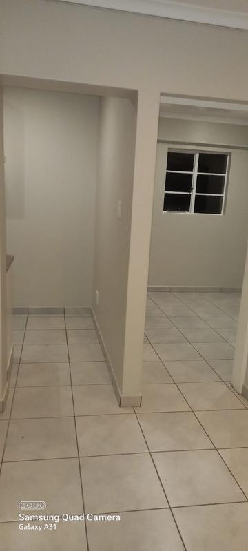 To Let 1 Bedroom Property for Rent in Discovery Gauteng